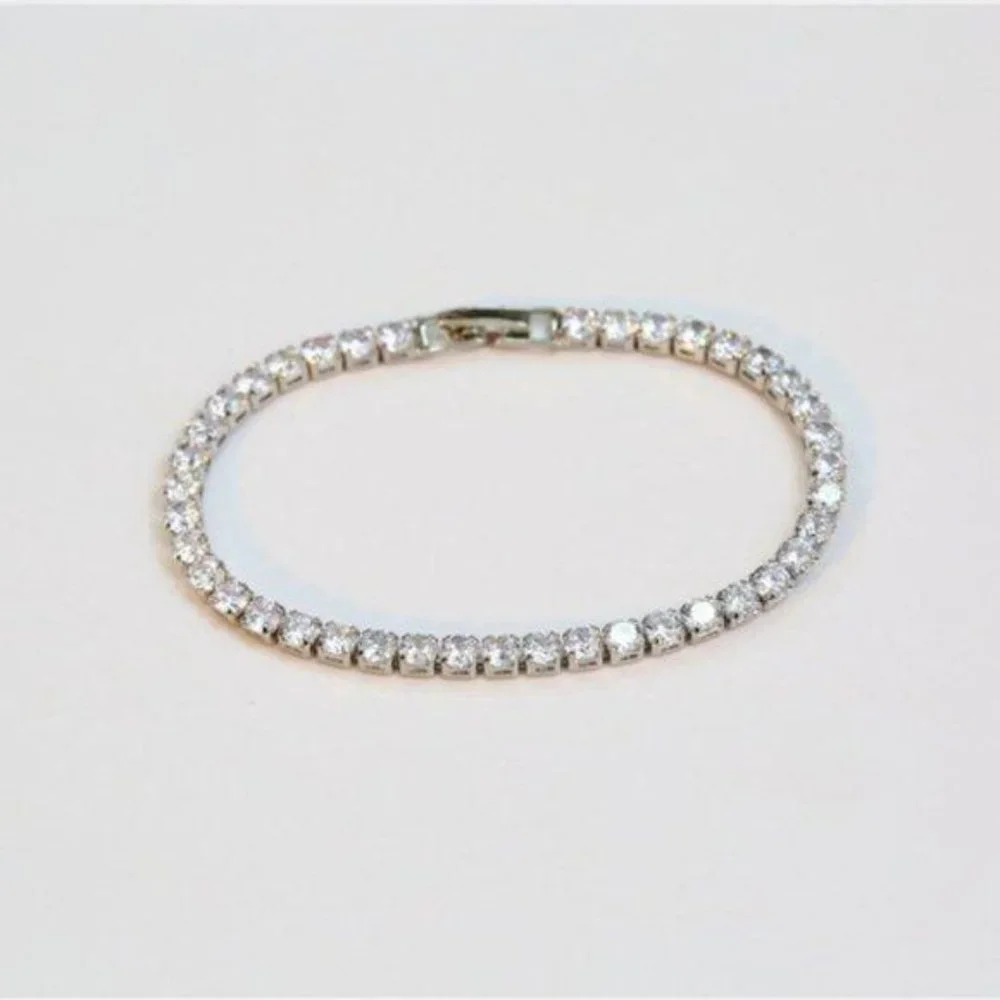 NEW 18K White Gold Plated Round Diamond Bracelet - Picture 4 of 8